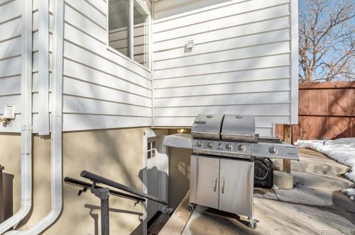 3279 Pearl St, Englewood CO 80113-2713 exterior