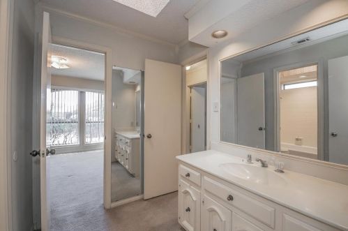 16234 Amberwood Rd, Dallas TX  75248-2980 exterior