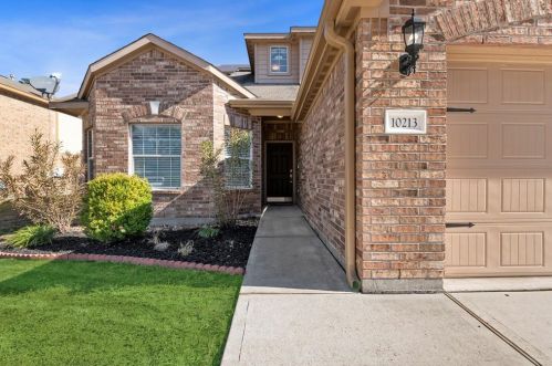 10213 Tate Ct, Conroe TX  77385-3792 exterior