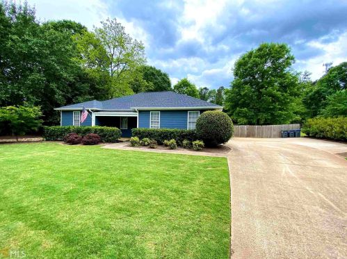 1021 Jessica Way, Bogart, GA 30622-1575