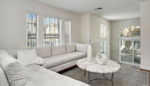 3764 Mykonos Ln, San Diego, CA 92130-3575