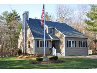 4 Ivy Dr, Coventry, RI 02816-8528