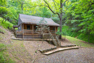 8338 Reeds Creek Rd, Franklin WV  26807 exterior