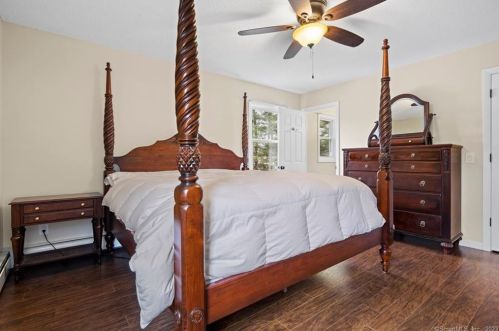 120 Wentworth Dr, Wapping CT  06074-1259 exterior