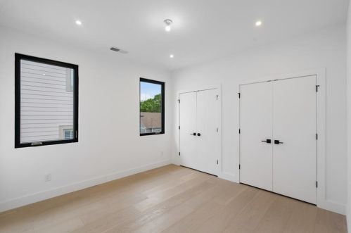 2931 Lookout Pl, Atlanta GA  30305-3217 exterior