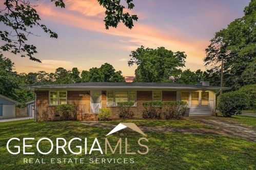 3305 Flowers Dr, Atlanta GA  30337-1001 exterior