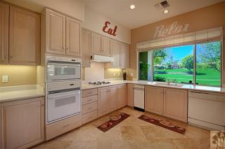 359 Desert Holly Dr, Palm Desert CA  92211-7411 exterior