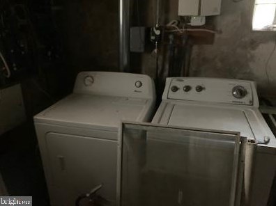 6621 Jackson St, Philadelphia PA  19145-3833 exterior