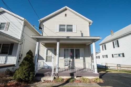 98 Cliff St, Pittston, PA 18640-2242