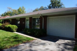 1327 Columbia St, Crete, IL 60417-2105