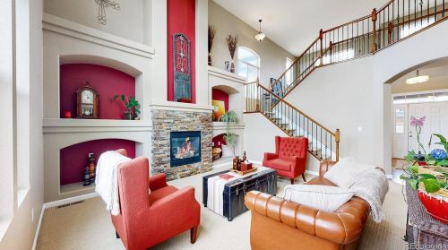 7232 Oak Hl, Aurora CO 80016-2061 exterior