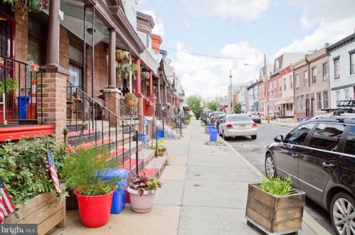 1424 30th St, Philadelphia, PA 19121-3604