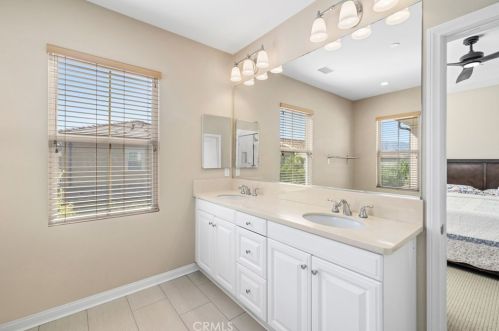 66 Rembrandt, Irvine CA  92620-7314 exterior