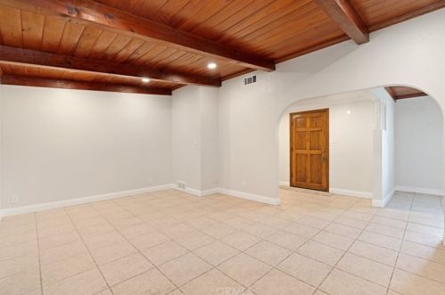 2935 Westridge Rd, Riverside CA  92506-4448 exterior