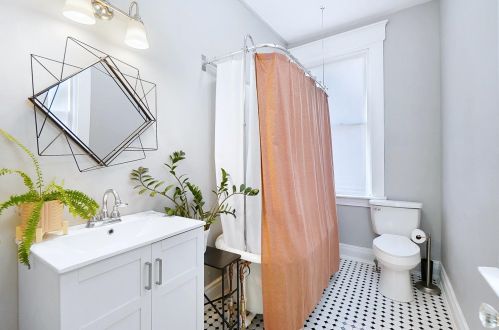 2612 Hemlock St, Cincinnati OH  45206-1608 exterior