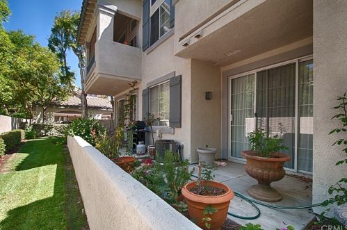 7894 Horizon View Dr, Anaheim CA  92808-1516 exterior