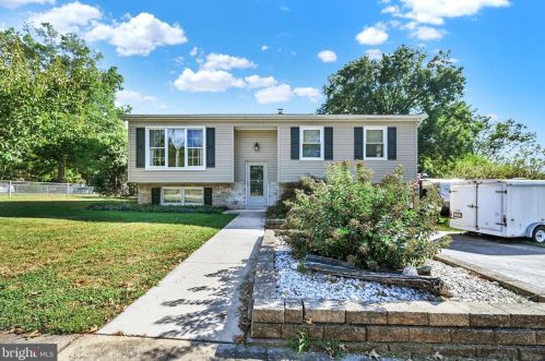 2630 Church Rd, York, PA 17408-3962