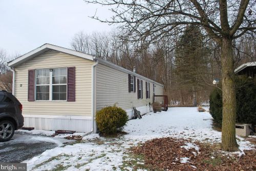 38 Hathaway Dr, Carlisle, PA 17015-8892