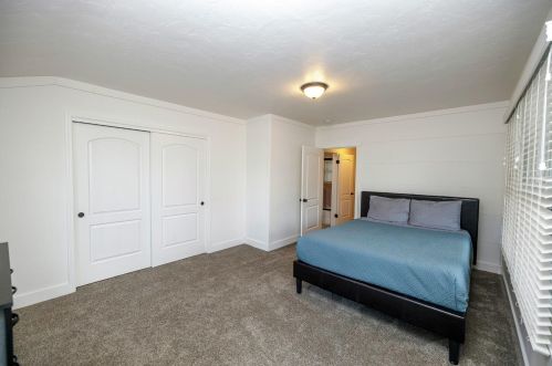 1267 Canal Dr, Turlock CA  95380-4159 exterior