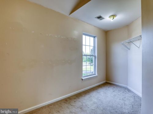 49 Pebble Beach Cir, Charles Town WV  25414-4061 exterior