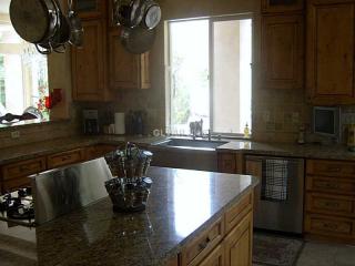 1717 Cypress Manor Dr, Henderson NV  89012-7226 exterior