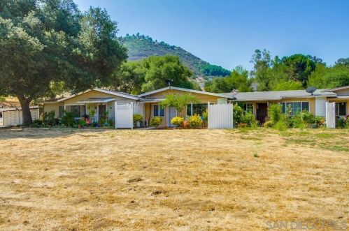 9075 Old Castle Rd, Valley Center, CA 92082-5503