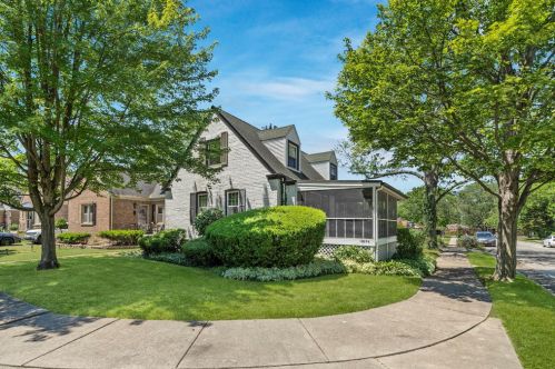 12034 Maple Ave, Dixmoor, IL