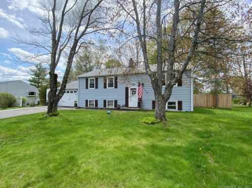 220 Lyman Dr, Torrington, CT 06790-4116