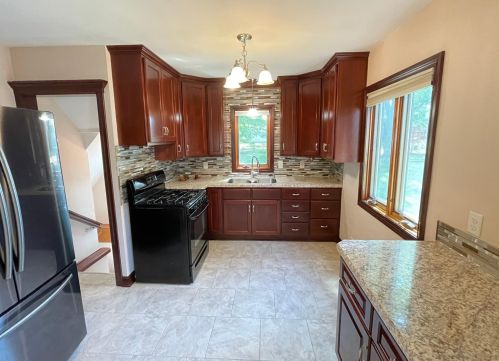 415 Van Buren Ave, Springfield, MN 56087-1541