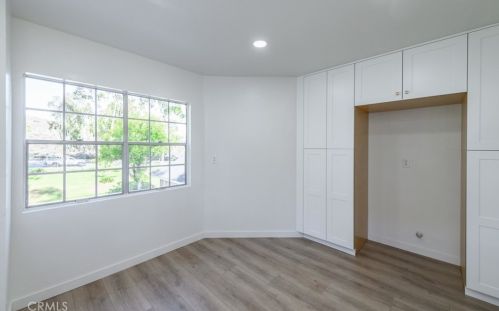 6 Highland Vw, Irvine CA 92603-3704 exterior