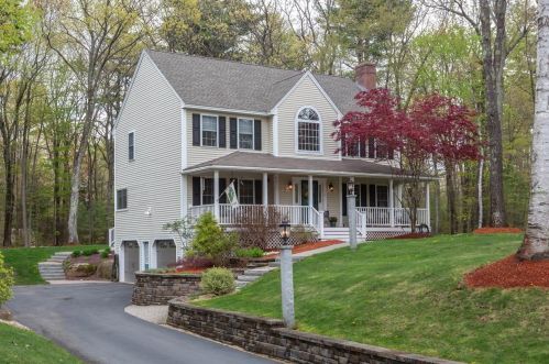 5 Cardinal Cir, Londonderry, NH 03053-2280