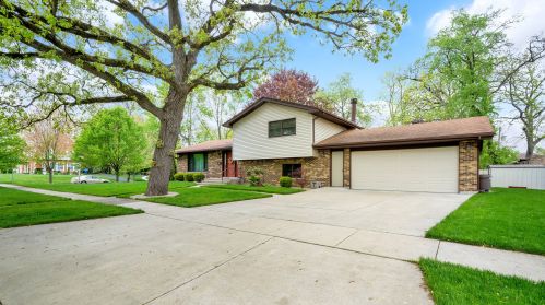 2620 High St, Dixmoor, IL 60406-2013