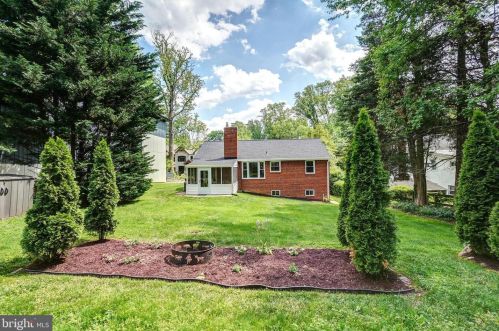 2221 Kimball Pl, Silver Spring MD 20910-1161 exterior