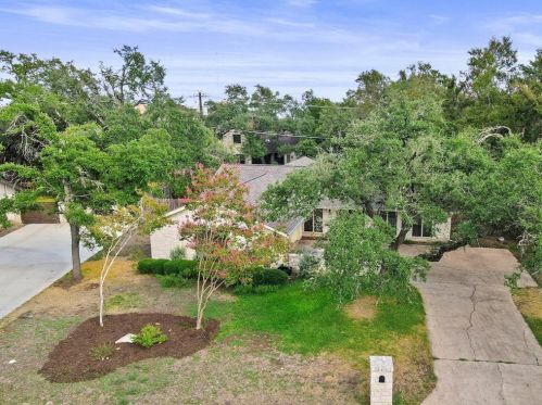 11905 Brookwood Rd, Austin TX  78750-2744 exterior