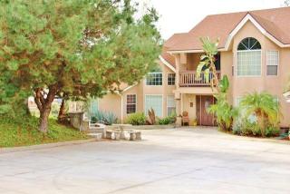 16631 Canyon View Dr, Riverside, CA 92504-6251