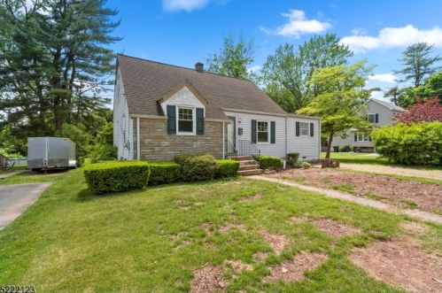27 New York Ave, Flemington, NJ 08822-1437