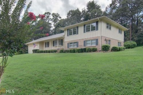 1197 Maple St, Conyers, GA 30013-1649