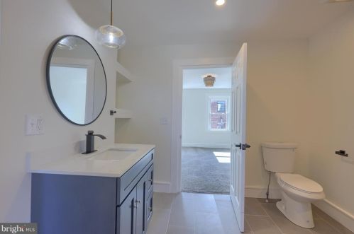 21 Mary St, Lancaster PA  17603-3424 exterior