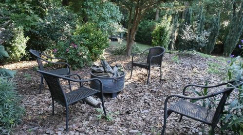 2622 Ellwood Dr, Atlanta GA  30305-3828 exterior