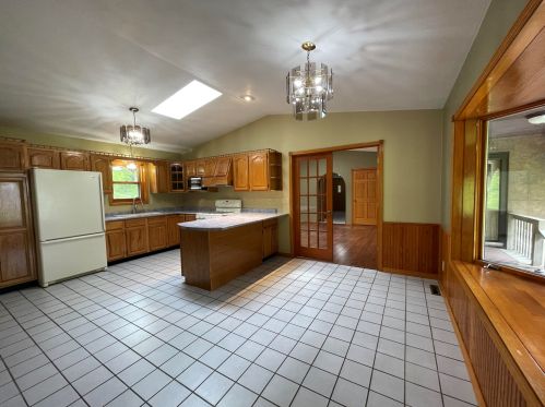 46922 Oak Hill Dr, La Crescent, MN 55947-4220
