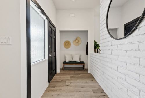 4042 Germainder Way, Irvine CA  92612-2106 exterior