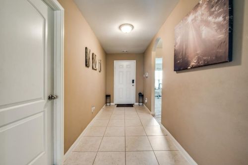 6109 Chalk Hollow Dr, Fort Worth TX  76179 exterior