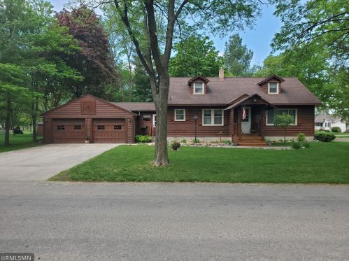 508 Yale Ave, Litchfield, MN 55355-2935