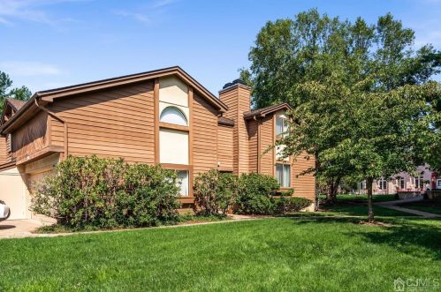498 Sayre Dr, Princeton, NJ 08540-5855