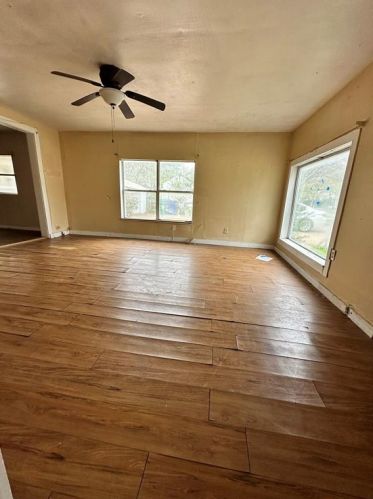 108 Barger Dr, Waxahachie, TX 75165-2675