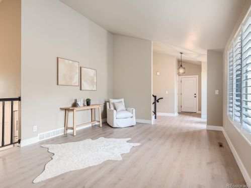 7083 Oneida Cir, Englewood CO  80112-1125 exterior