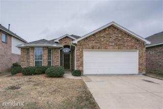 2320 Moccassin Ln, Fort Worth TX  76177-7327 exterior