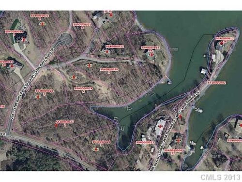4785 Betty Davis Dr, York, SC 29745-8622