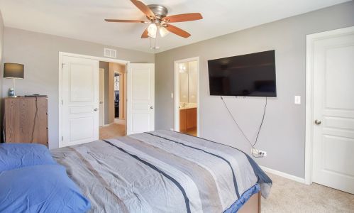 535 Lancaster C, Pingree Grove IL  60140-9156 exterior