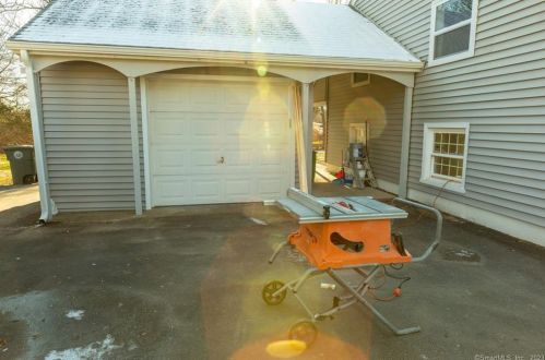 102 Green Meadow Rd, Milford, CT 06461-2260
